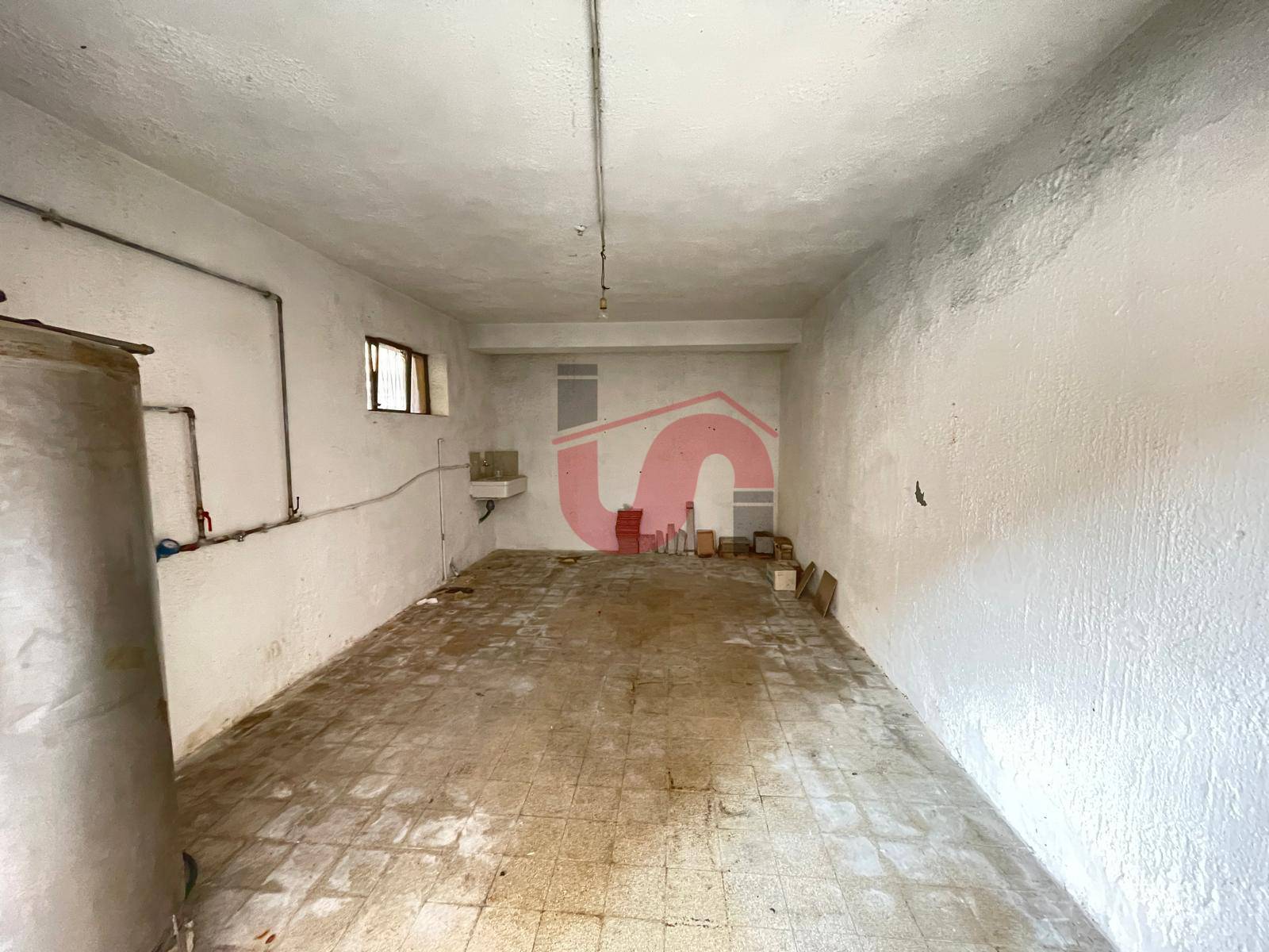 GARAGE/BOX in affitto a Benevento, Mellusi/Atlantici