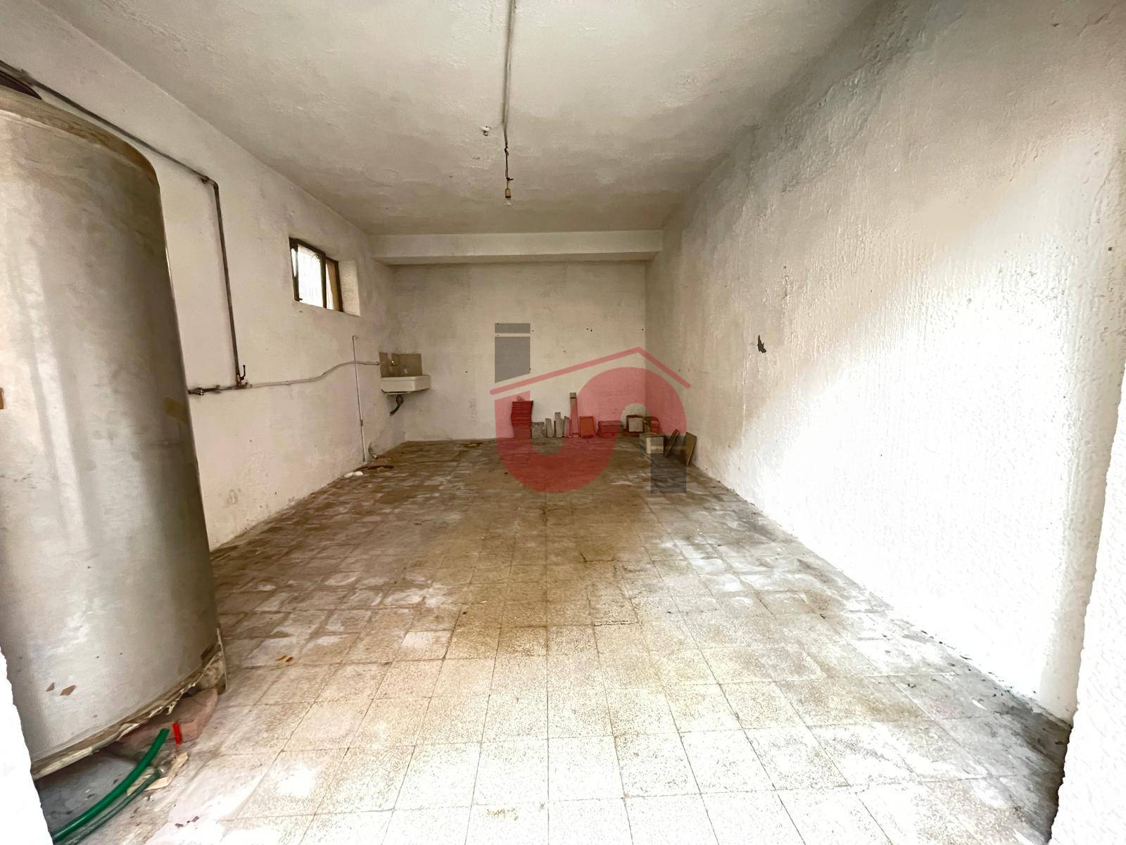 GARAGE/BOX in affitto a Benevento, Mellusi/Atlantici