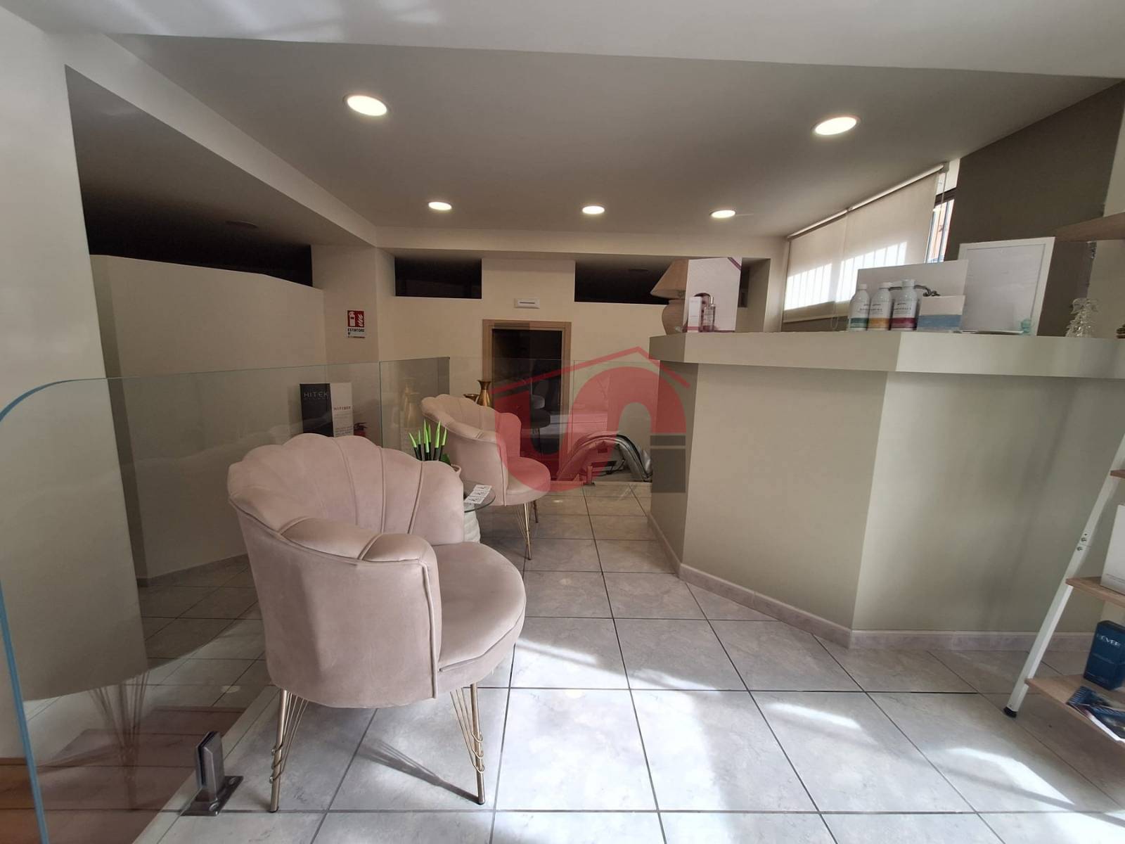 Locale commerciale in affitto a Benevento, CENTRO STORICO