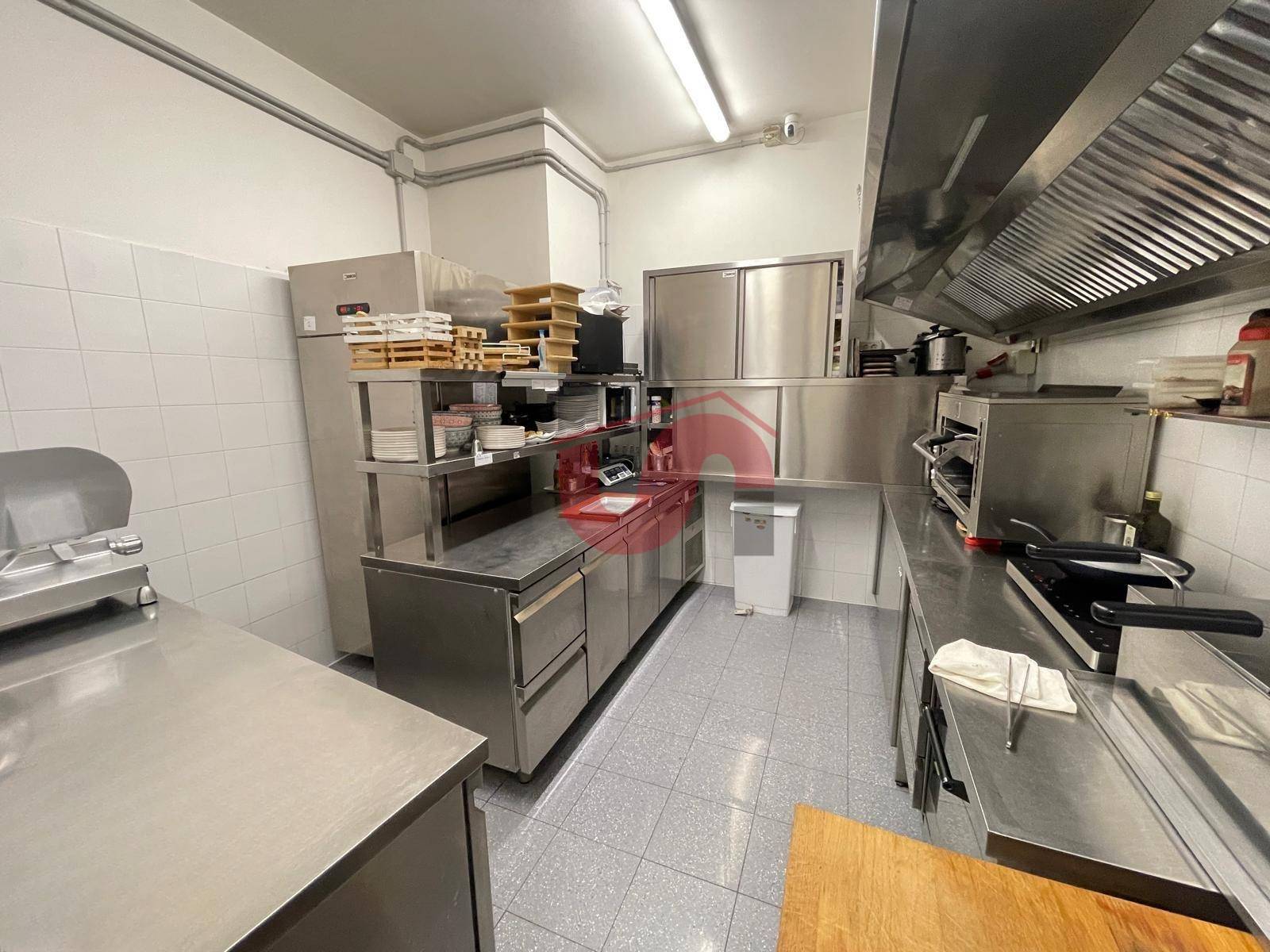 LICENZA/ATTIVITA COMM.LE in vendita a Benevento