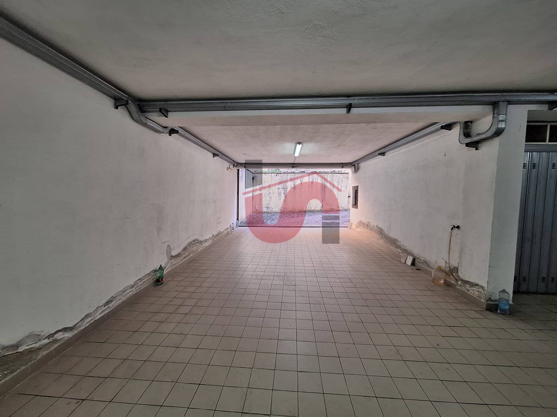 GARAGE/BOX in vendita a Benevento, Mellusi