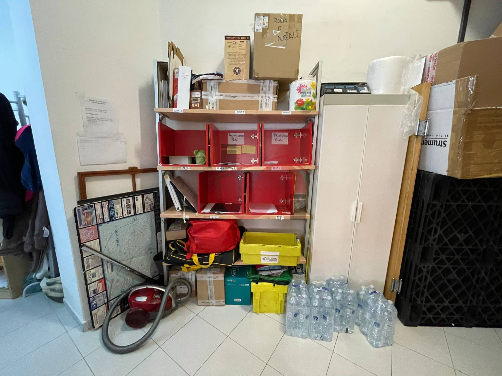 Locale commerciale in vendita a Benevento, Ferrovia