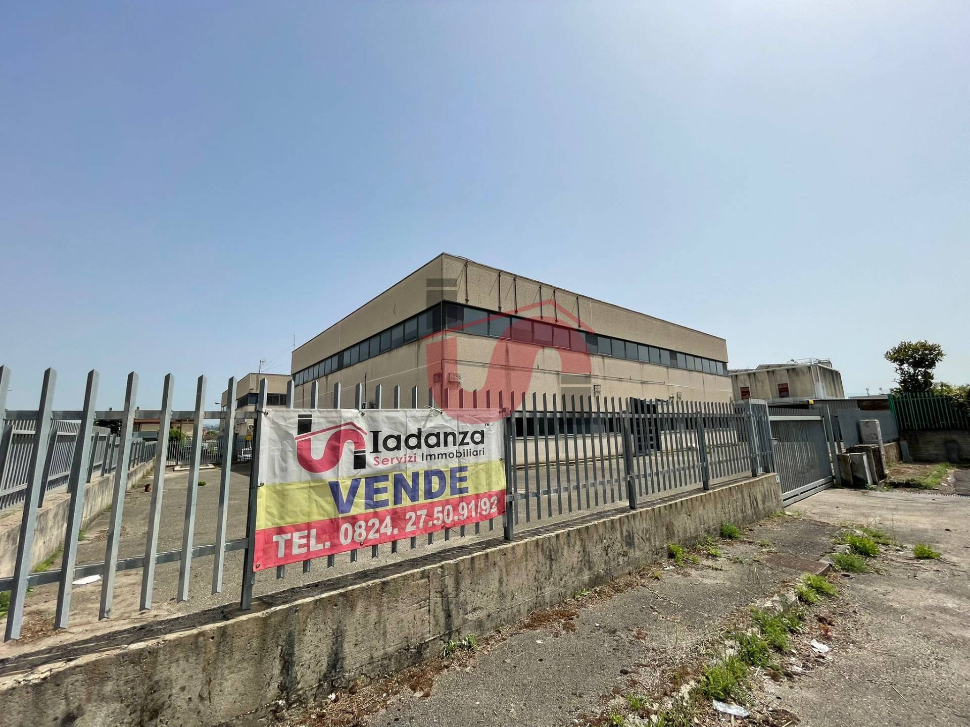 FABBRICATO INDUSTRIALE in vendita a Benevento, CONTRADE