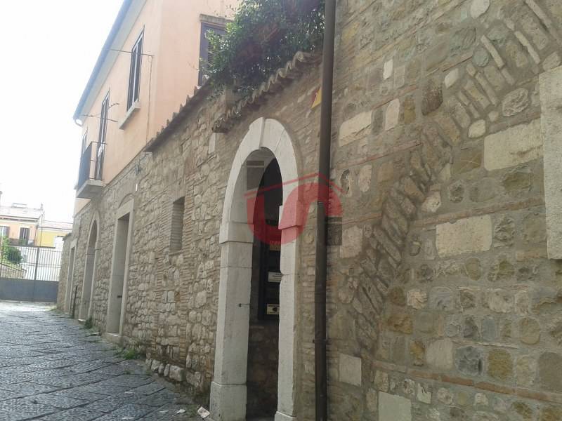 QUADRILOCALE in vendita a Benevento, CENTRO STORICO