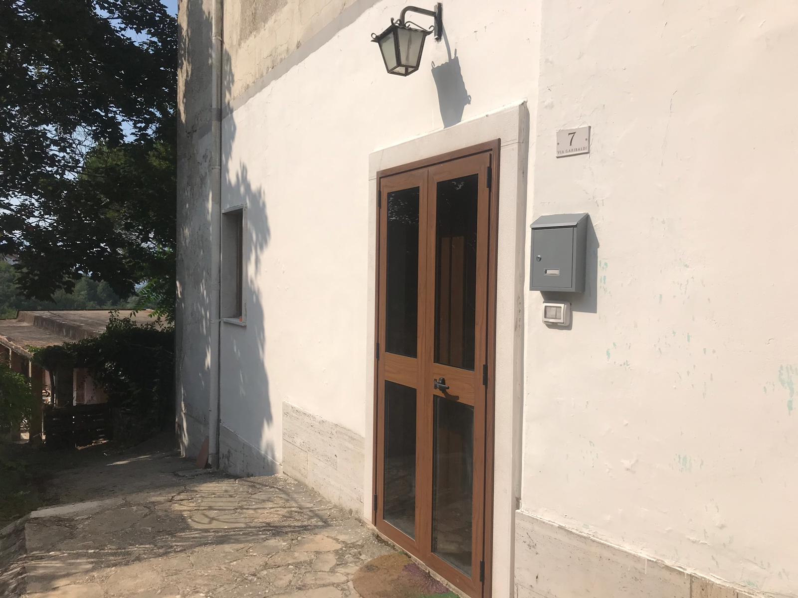 SEMINDIPENDENTE in vendita a Sant'Angelo a Cupolo