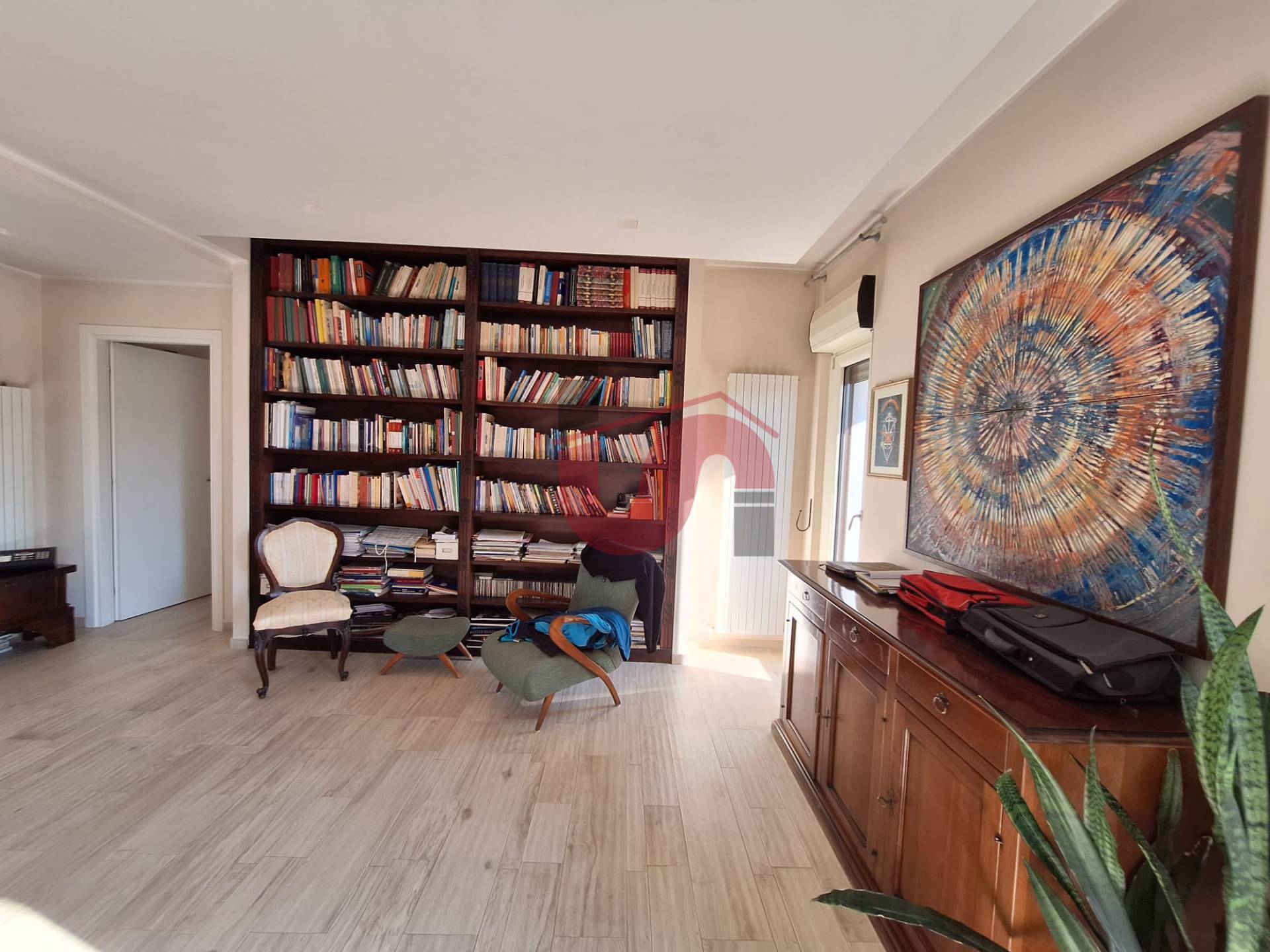 APPARTAMENTO + DI 4 LOCALI in vendita a Benevento, Centro