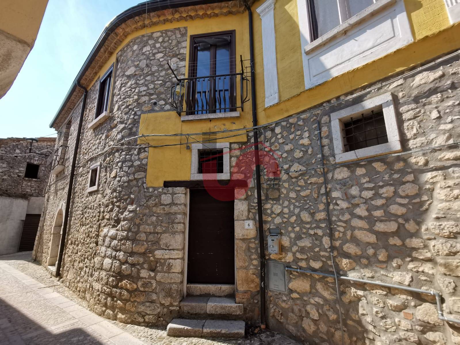 Casa Semindipendente in vendita a Vitulano