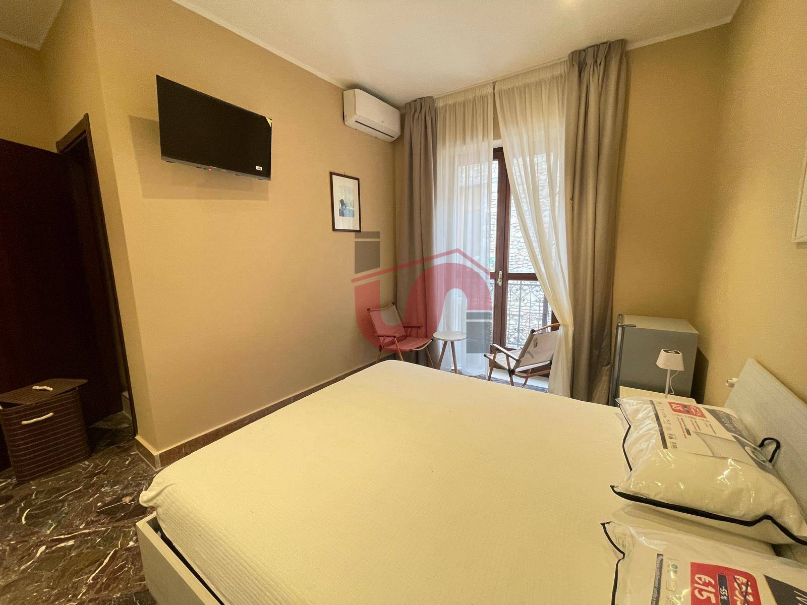 INTERO STABILE in affitto a Benevento, CENTRO STORICO