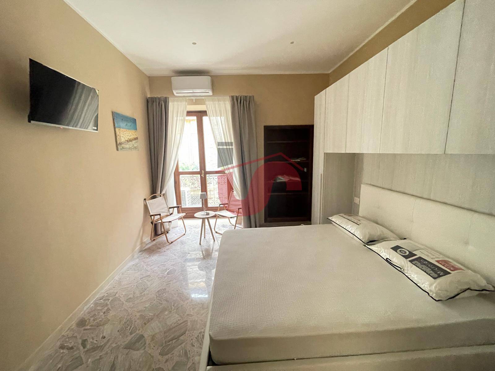 INTERO STABILE in affitto a Benevento, CENTRO STORICO