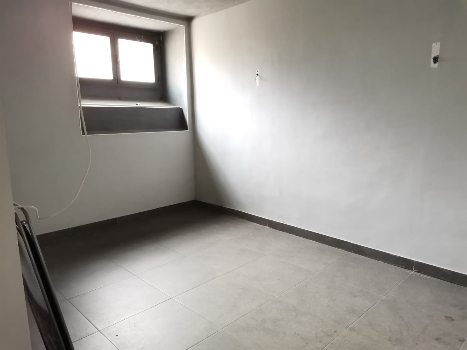 Locale commerciale in affitto a Benevento, Mellusi/Atlantici