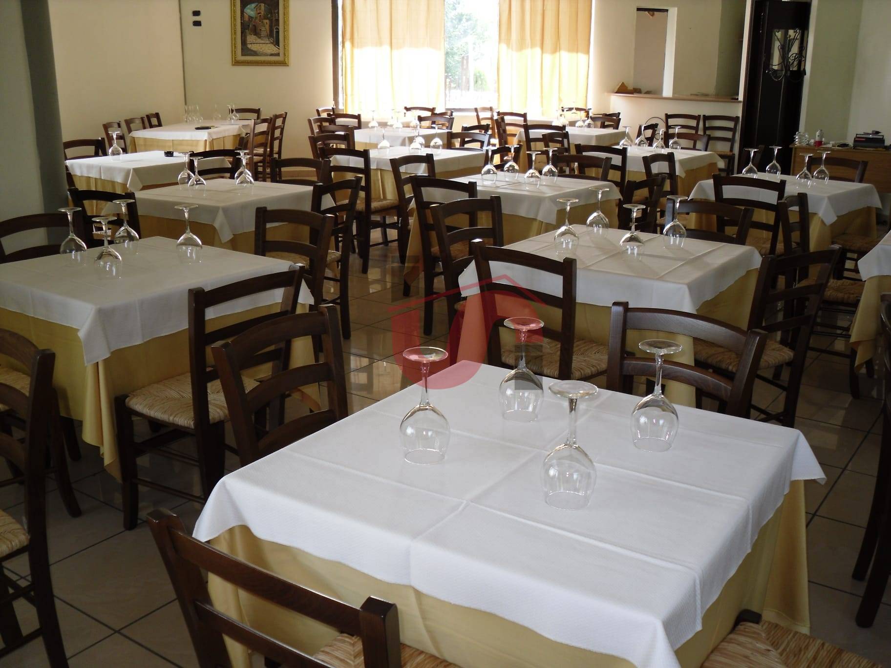 Locale commerciale in vendita a Benevento, CONTRADE