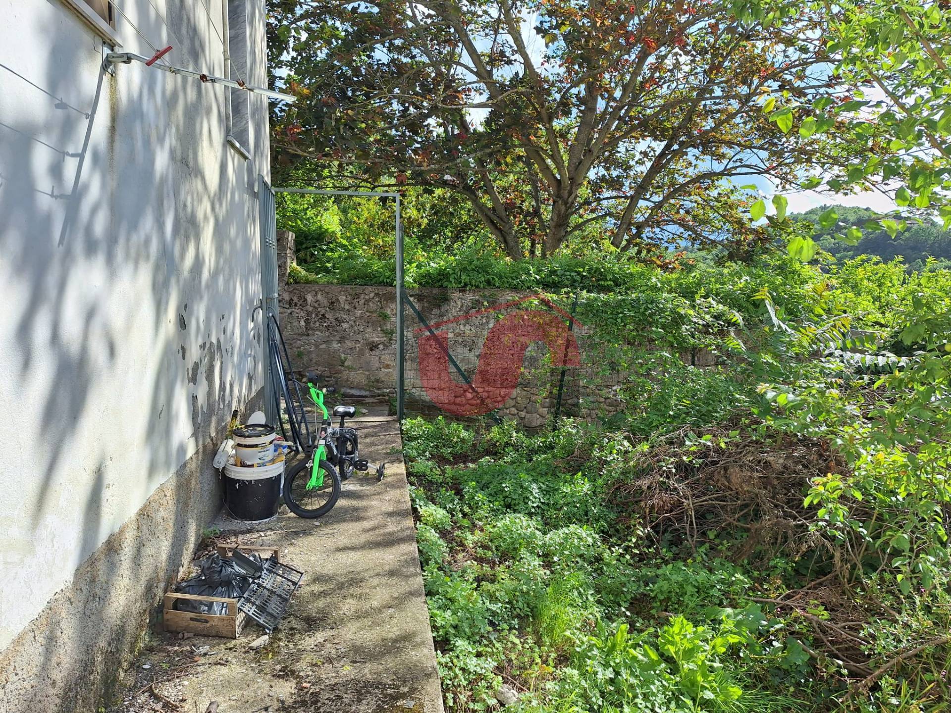 SEMINDIPENDENTE in vendita a Sant'Angelo a Cupolo