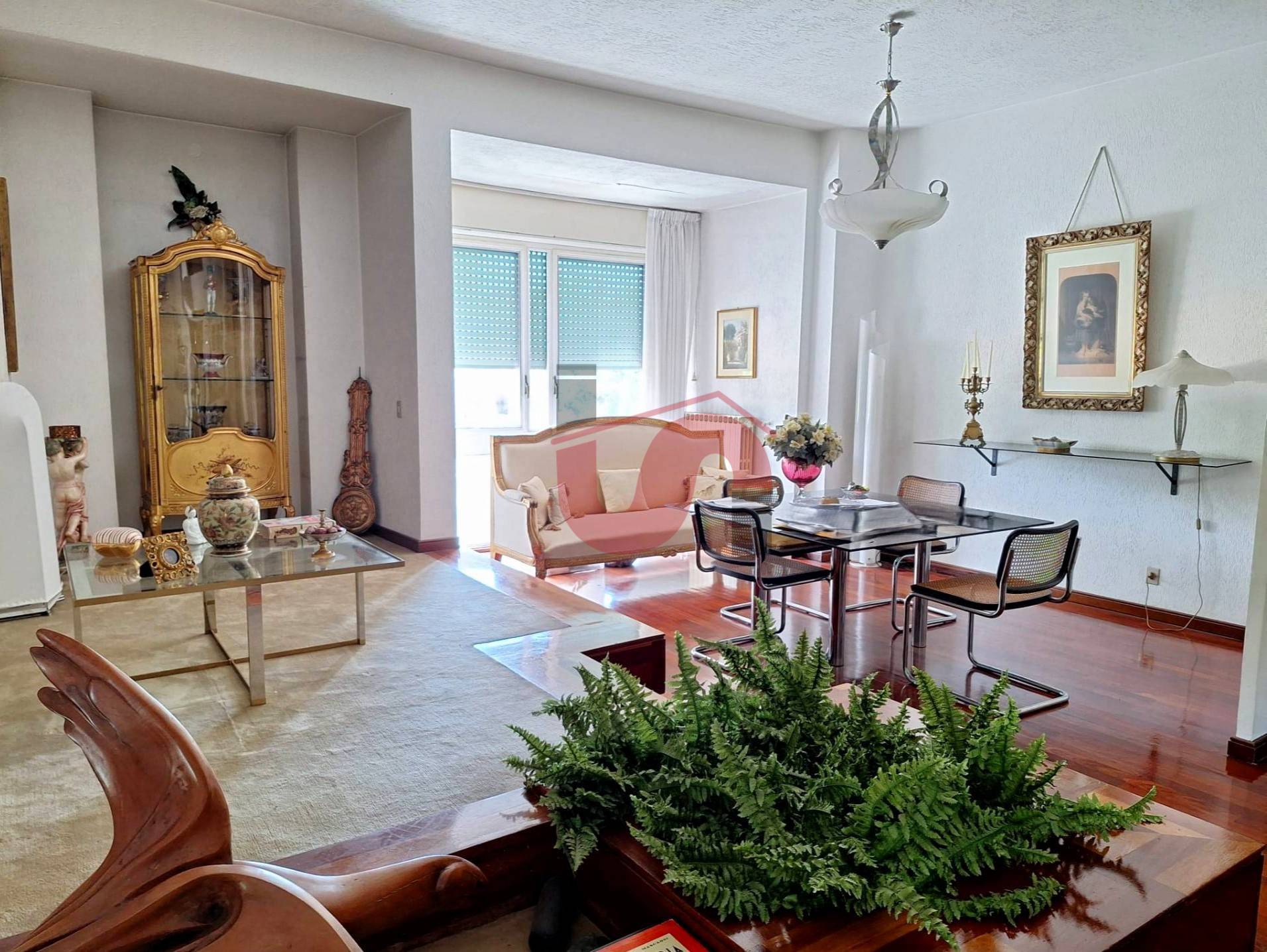 APPARTAMENTO + DI 4 LOCALI in vendita a Benevento, Centro