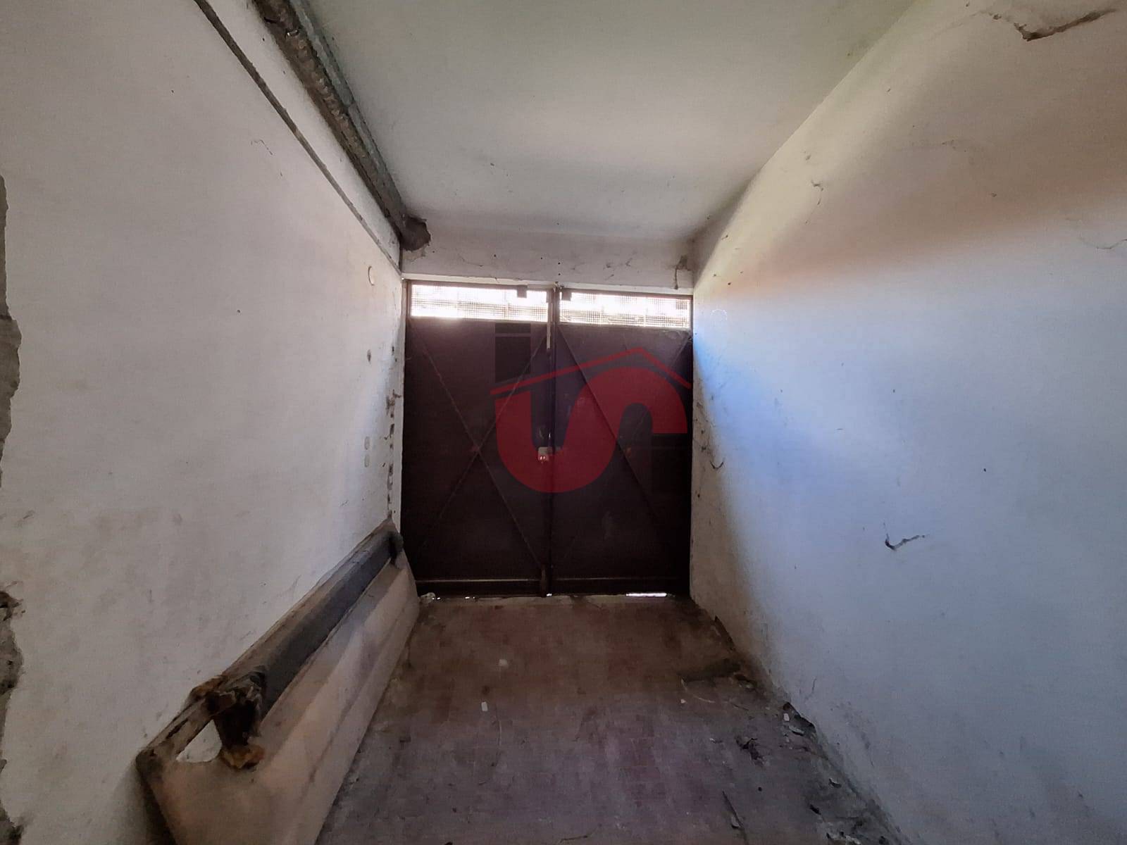 Deposito in vendita a Benevento, Centro