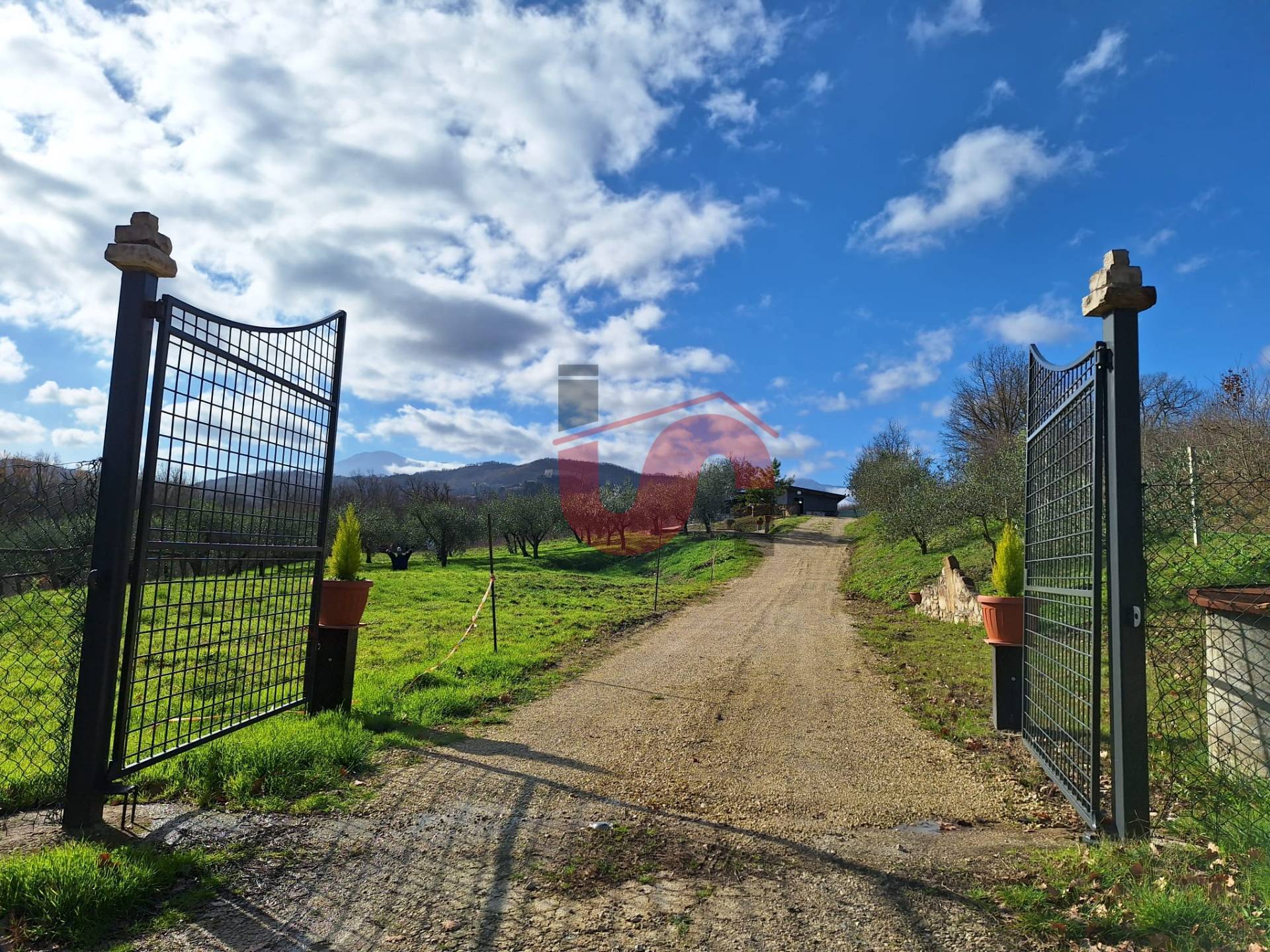 TERRENO CON RUDERE in vendita a Benevento, CONTRADE