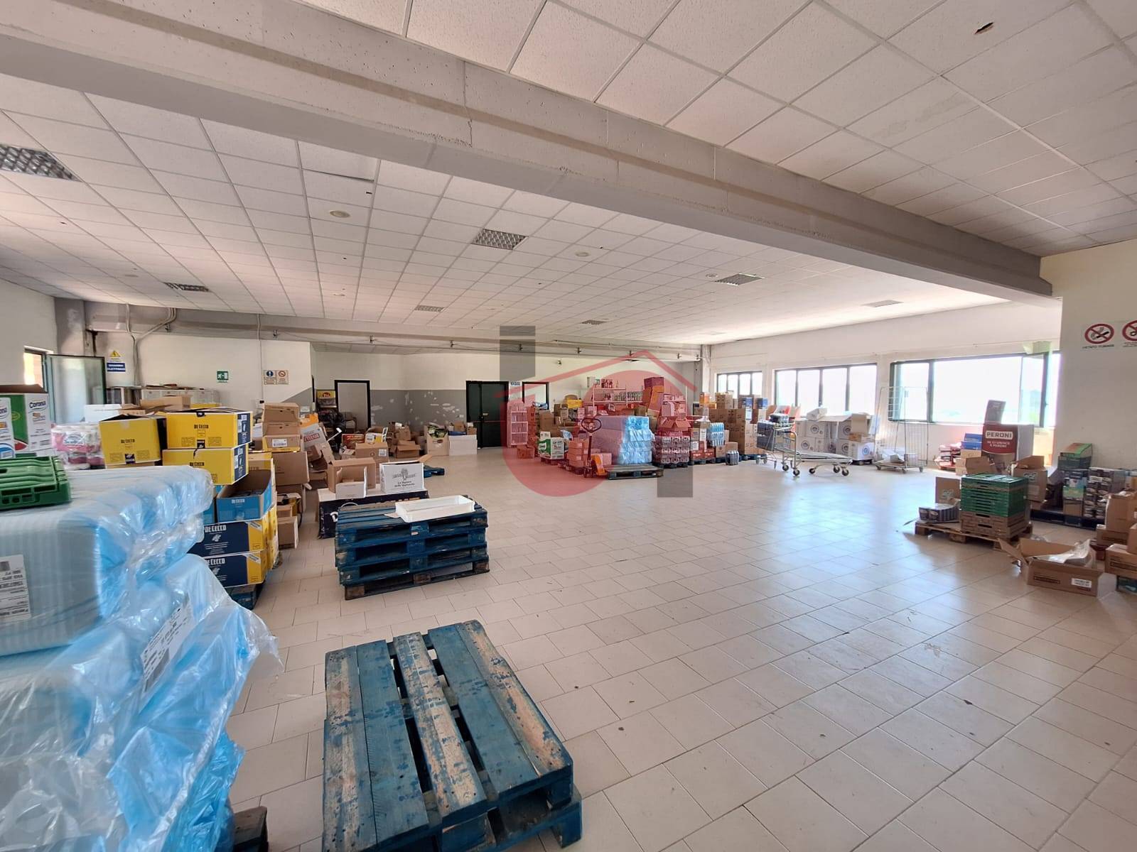 FABBRICATO INDUSTRIALE in vendita a Foglianise