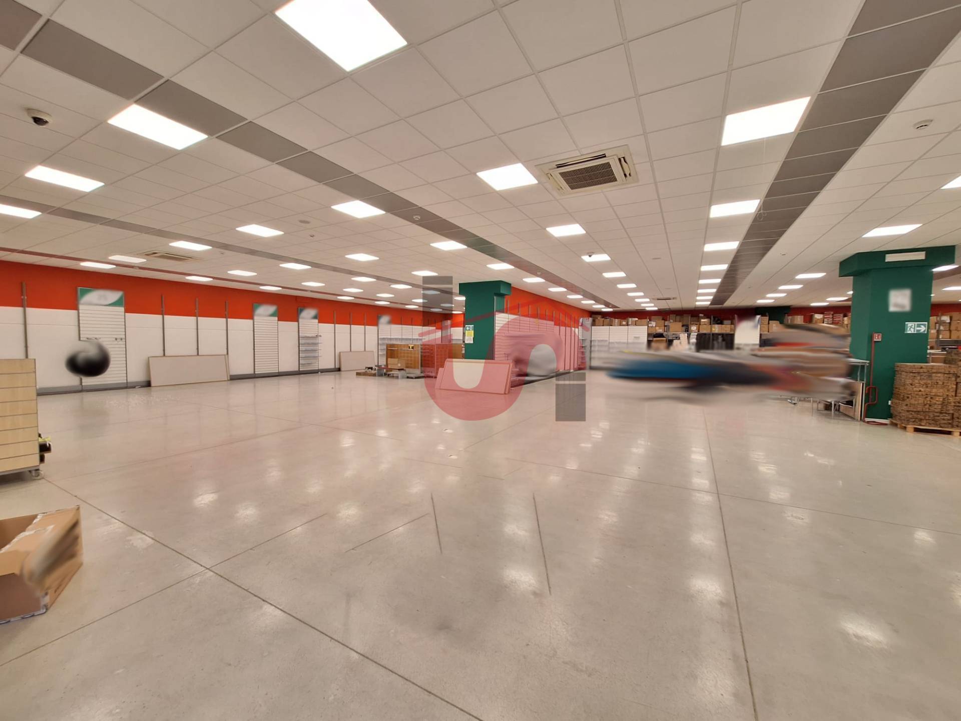 Locale commerciale in affitto a Benevento