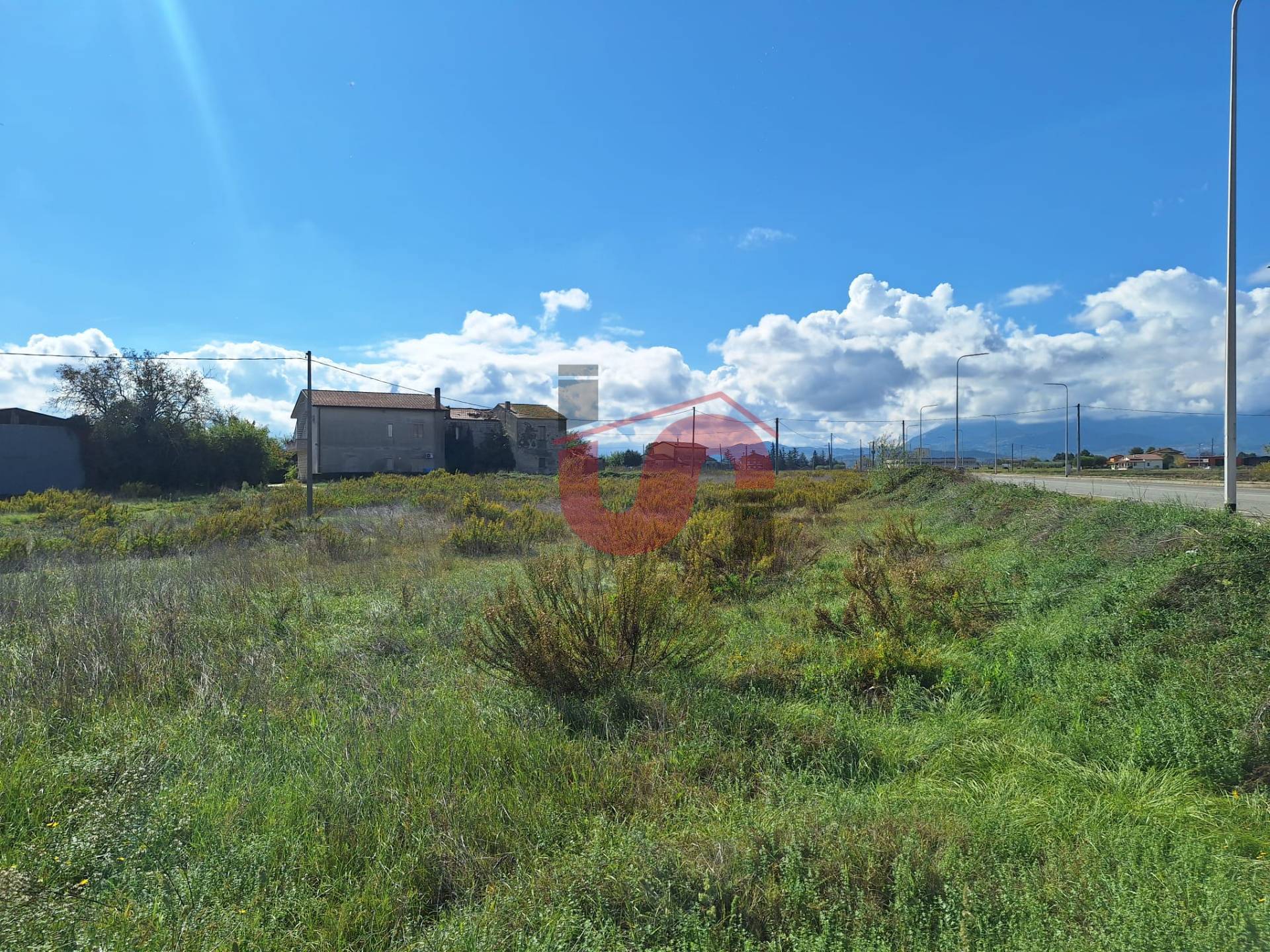 TERRENO INDUSTRIALE/COMMERCIALE in vendita a Benevento