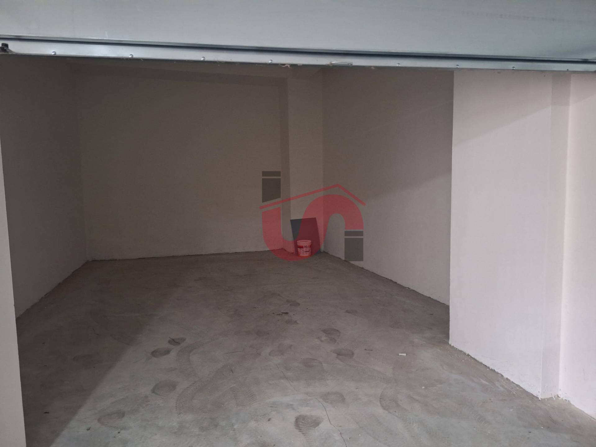 Box o garage in vendita a Benevento