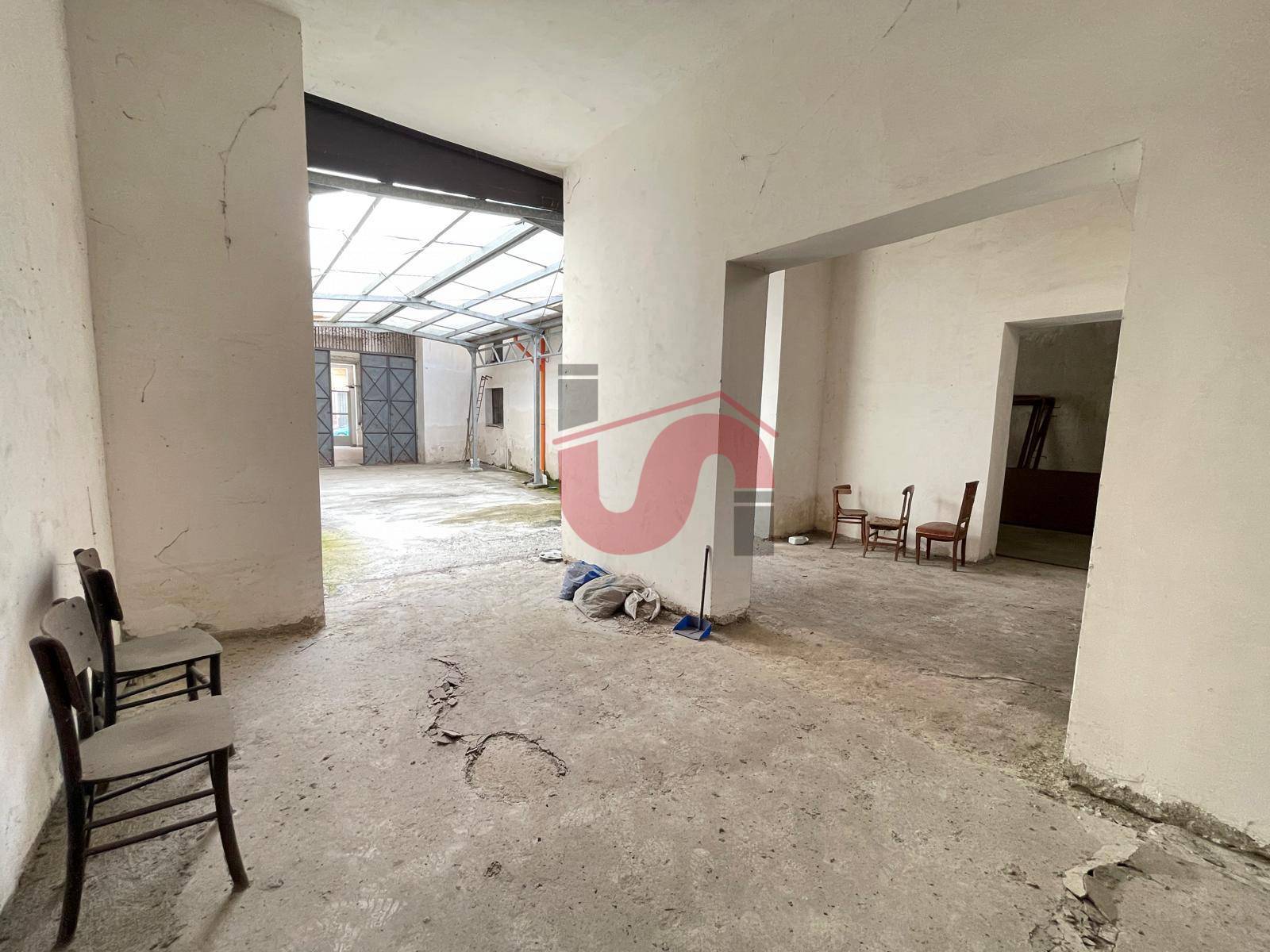 Deposito in vendita a Benevento