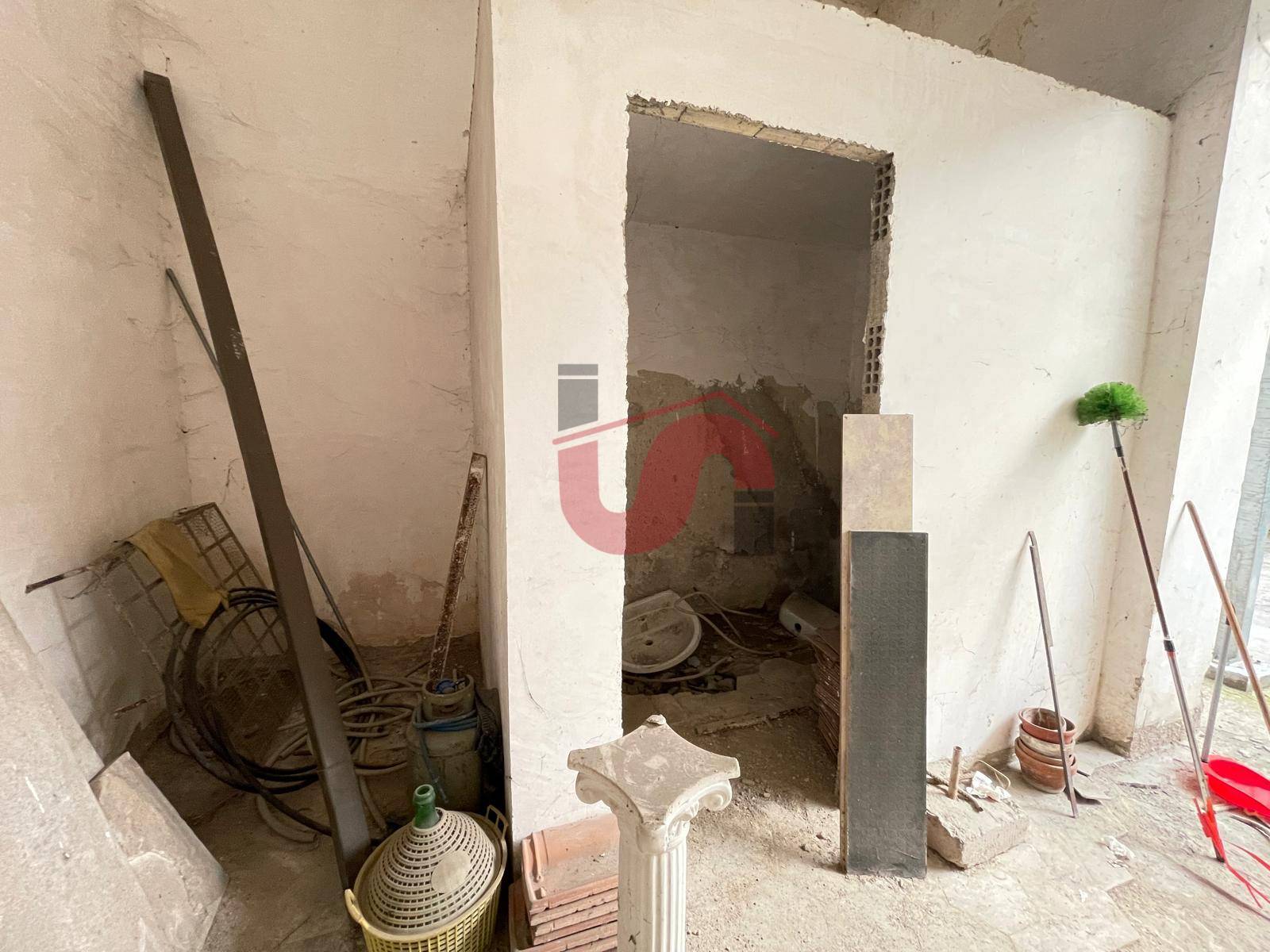 Deposito in vendita a Benevento