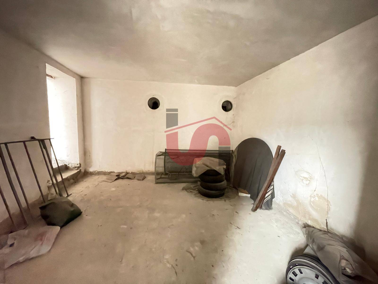 Deposito in vendita a Benevento