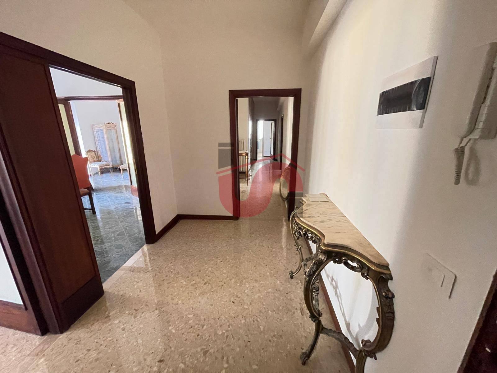 APPARTAMENTO + DI 4 LOCALI in affitto a Benevento, Mellusi/Atlantici