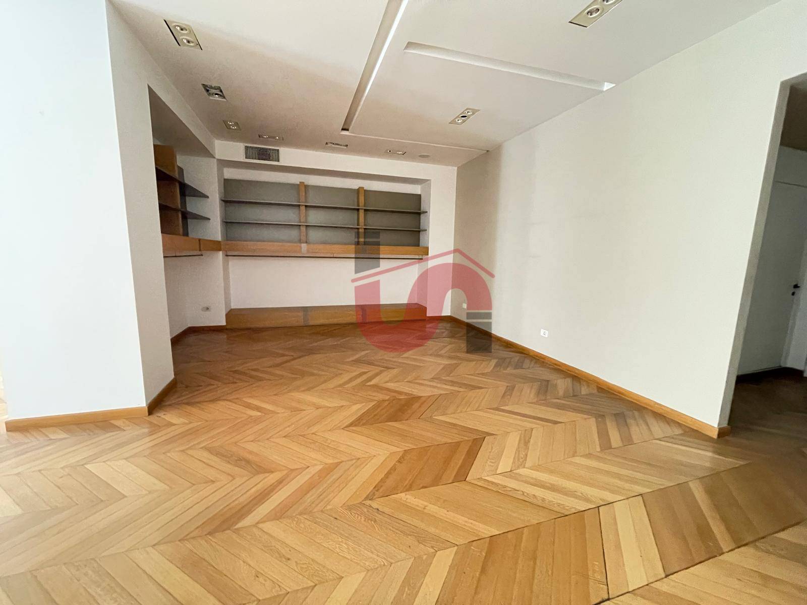 Locale commerciale in affitto a Benevento