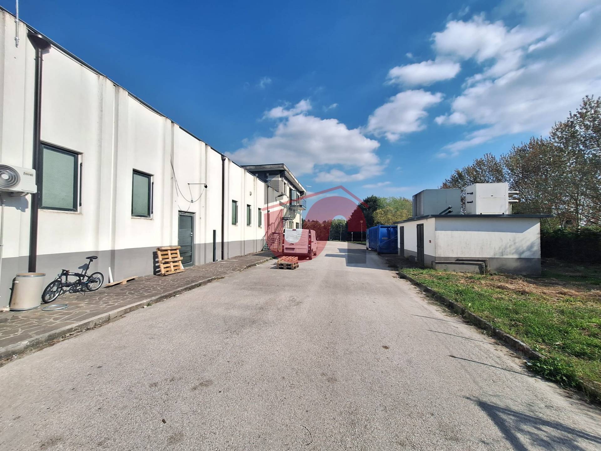 FABBRICATO INDUSTRIALE in vendita a Pago Veiano
