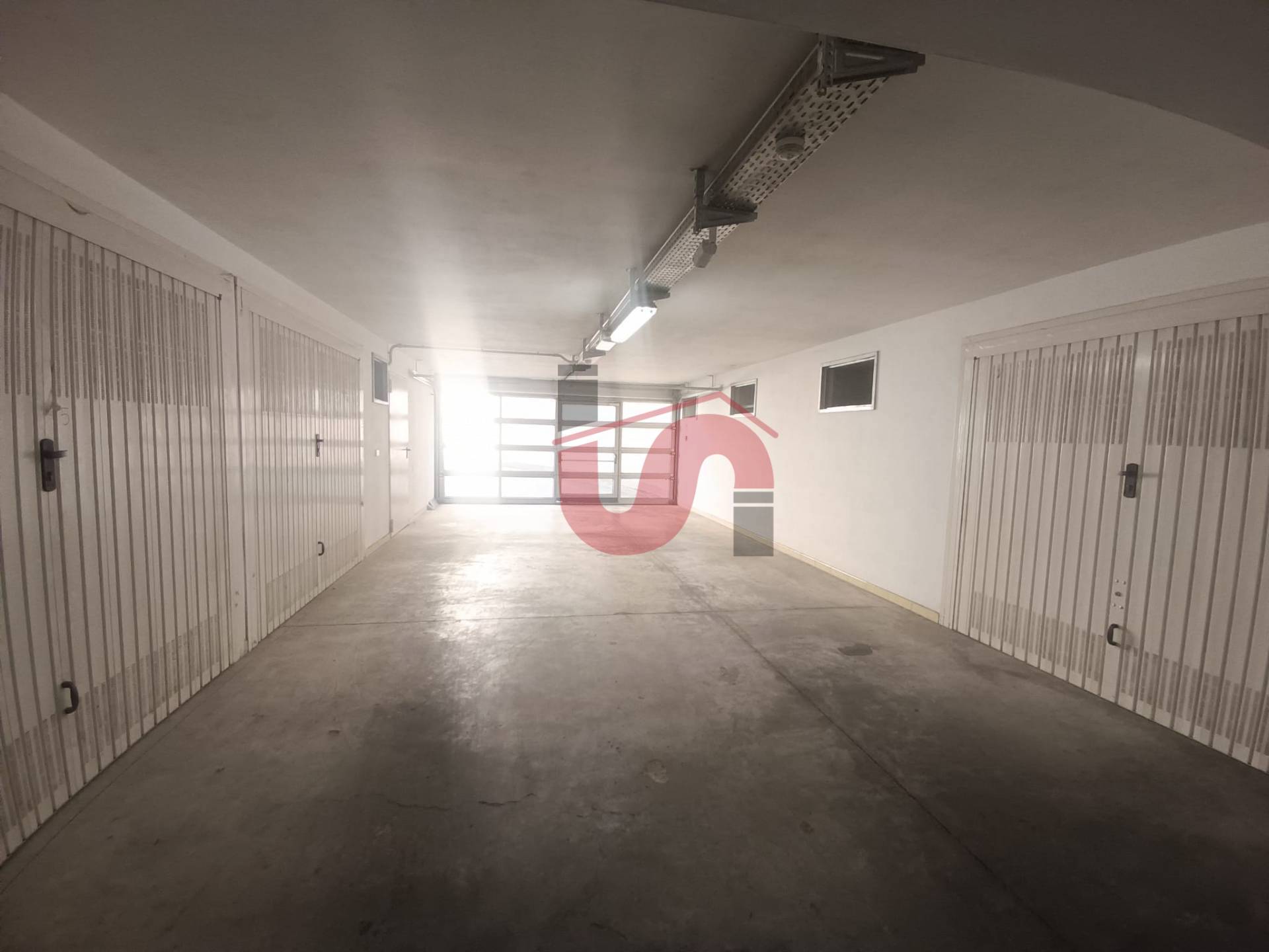 GARAGE/BOX in affitto a Benevento, Mellusi/Atlantici
