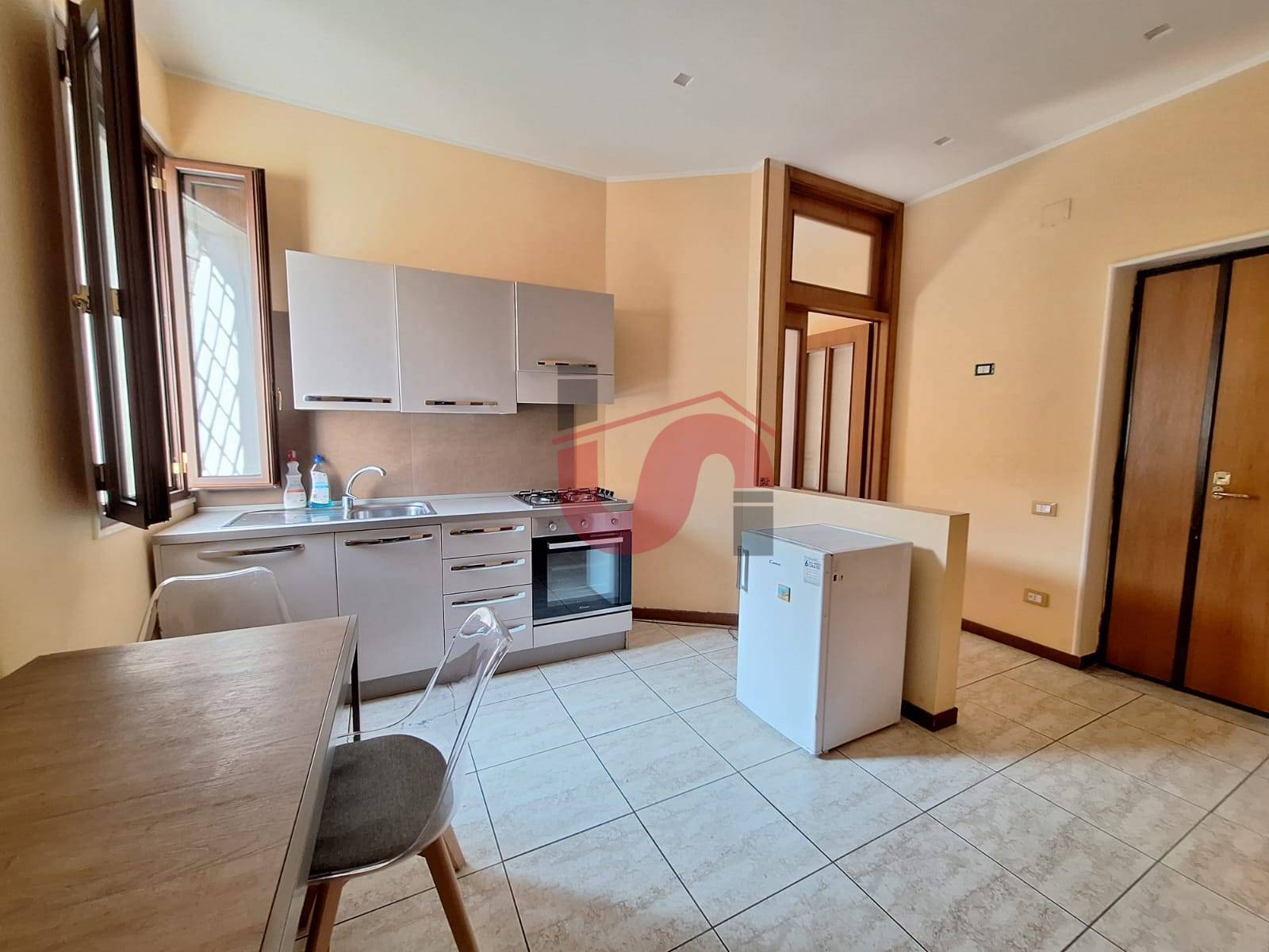 Appartamento in affitto a Benevento, CENTRO STORICO