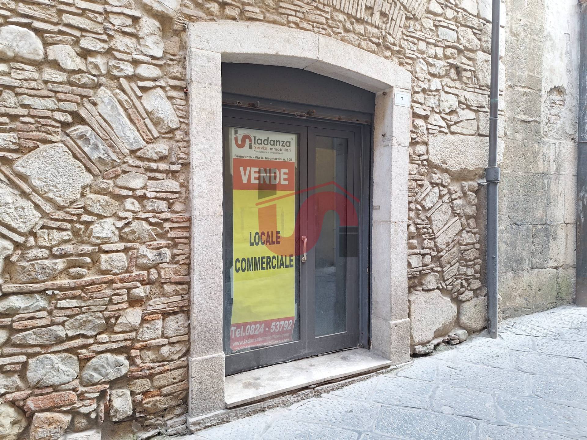 Locale commerciale in vendita a Benevento