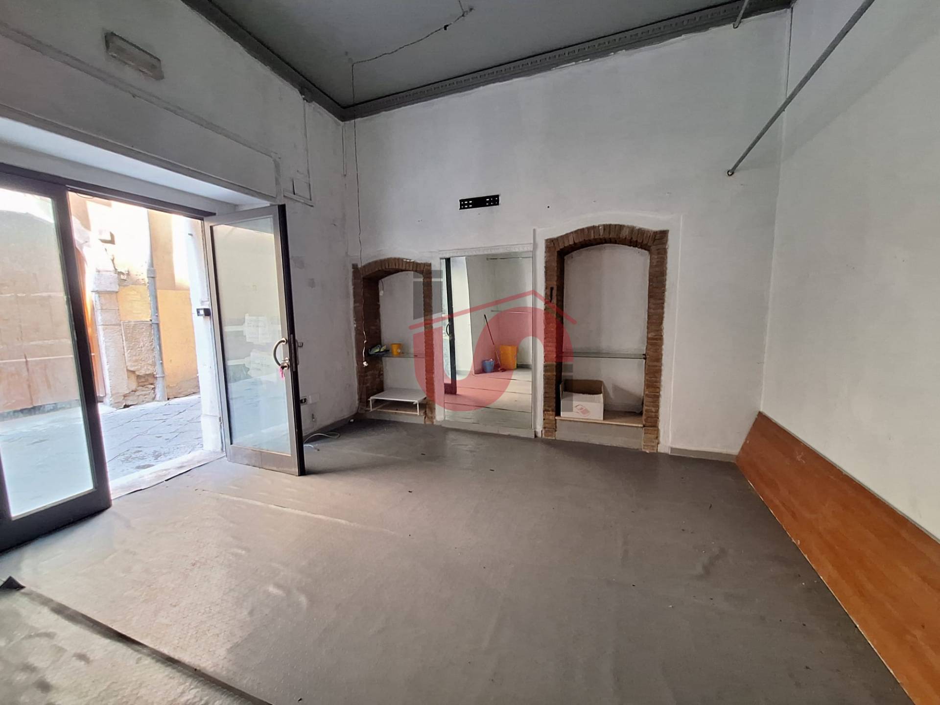 Locale commerciale in vendita a Benevento