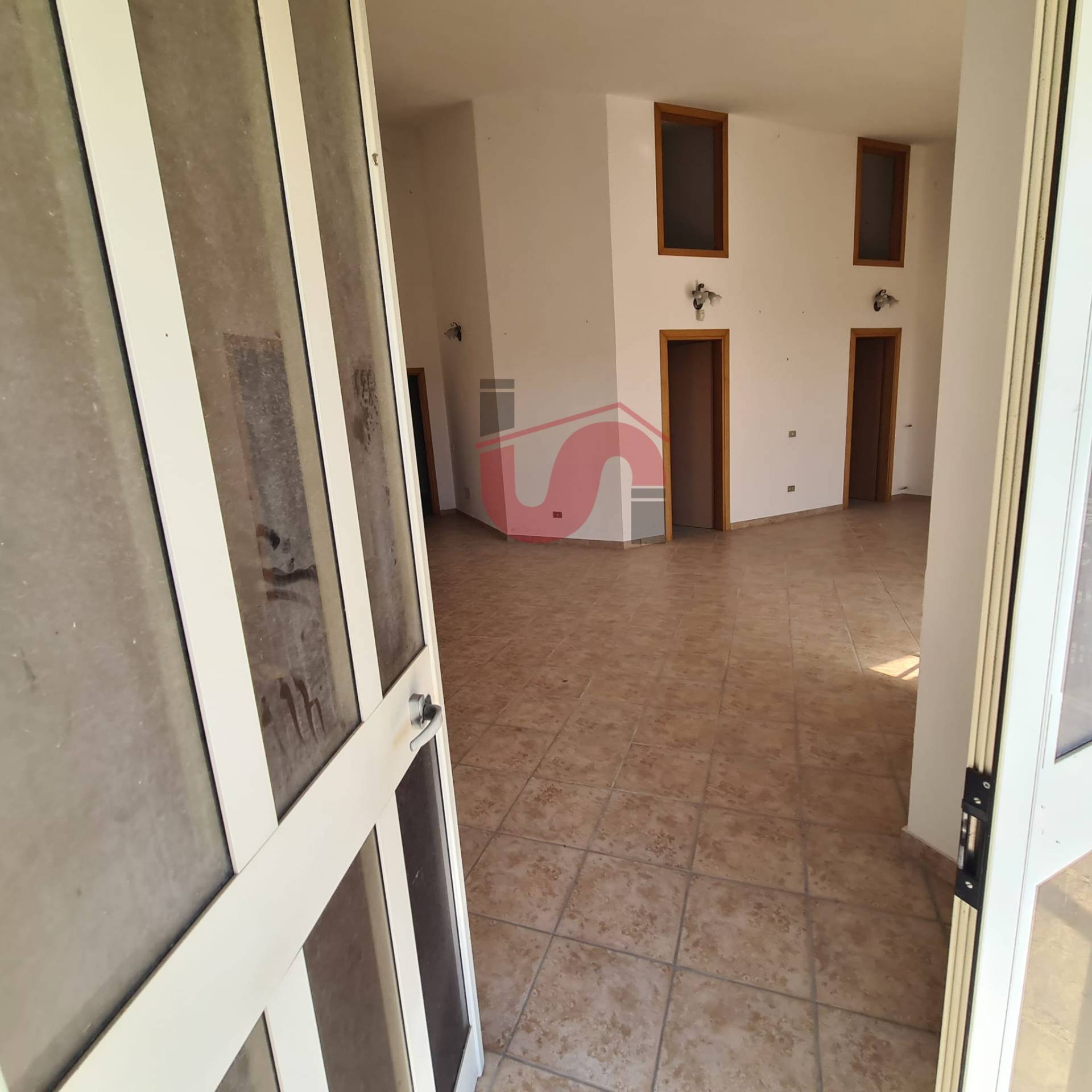 Intero Stabile in affitto a Sassinoro