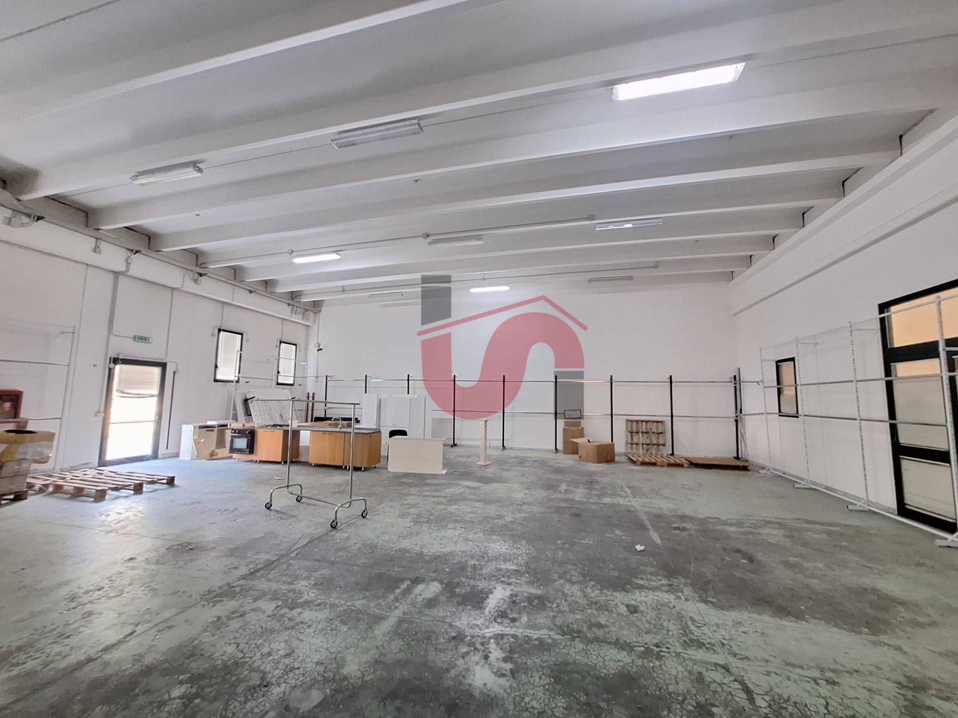 FABBRICATO INDUSTRIALE in affitto a Pago Veiano