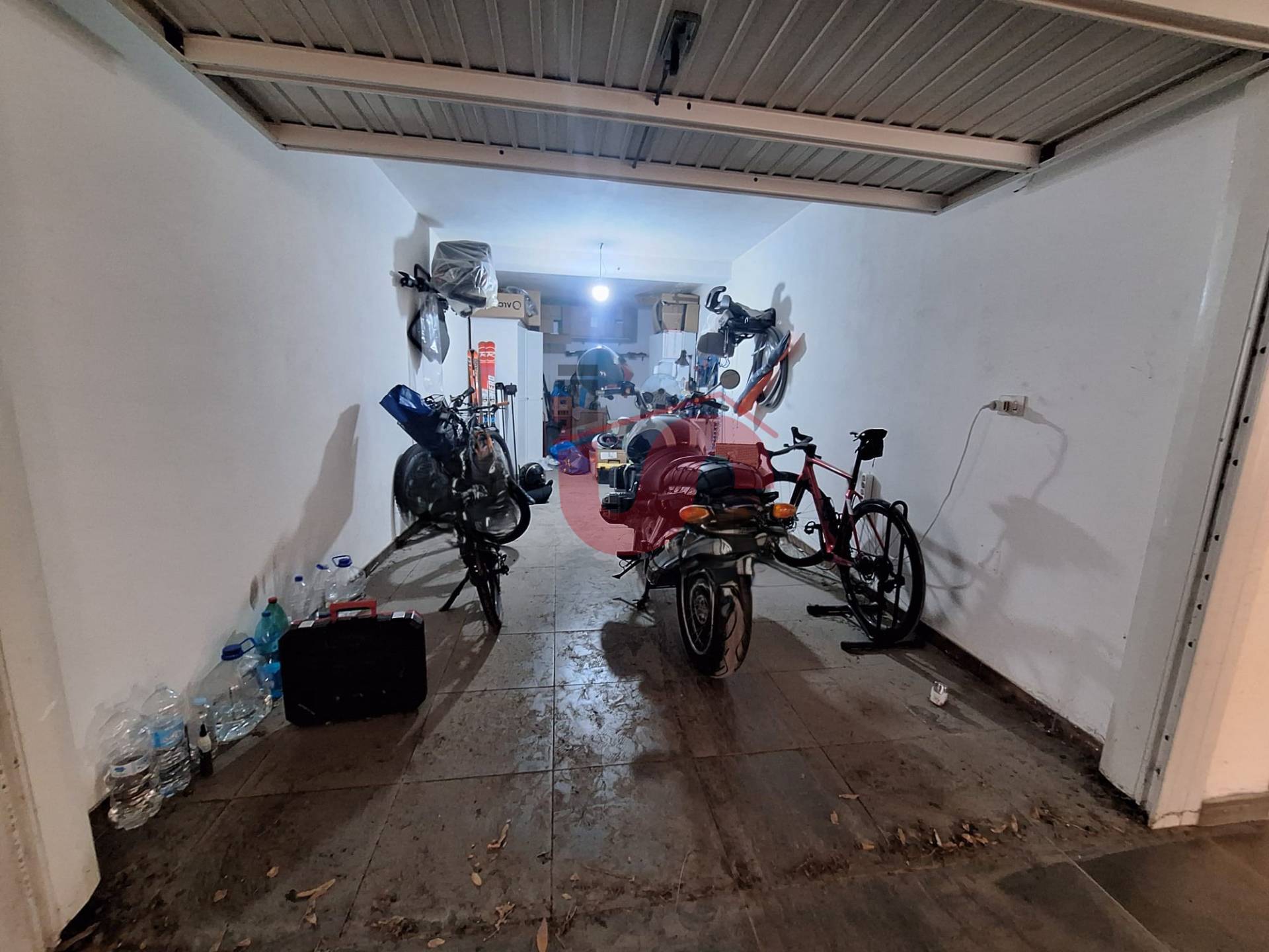 GARAGE/BOX in vendita a Benevento, Mellusi
