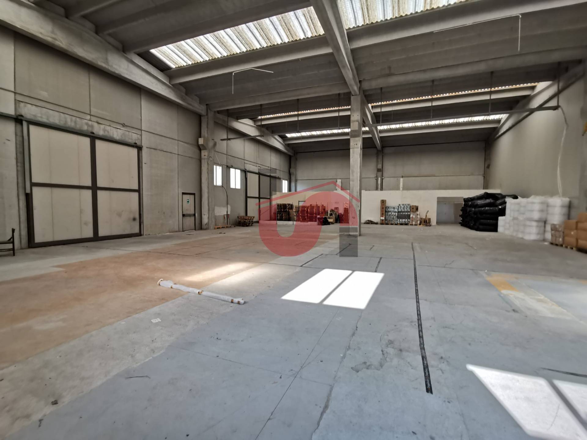 CAPANNONE INDUSTRIALE in affitto a Benevento, CONTRADE