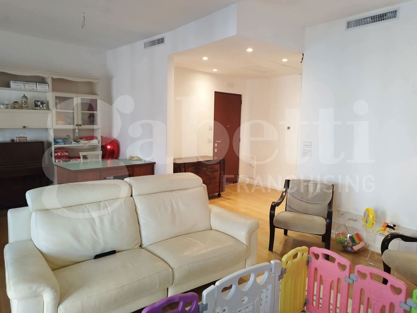 Quadrilocale arredato in affitto a Bari