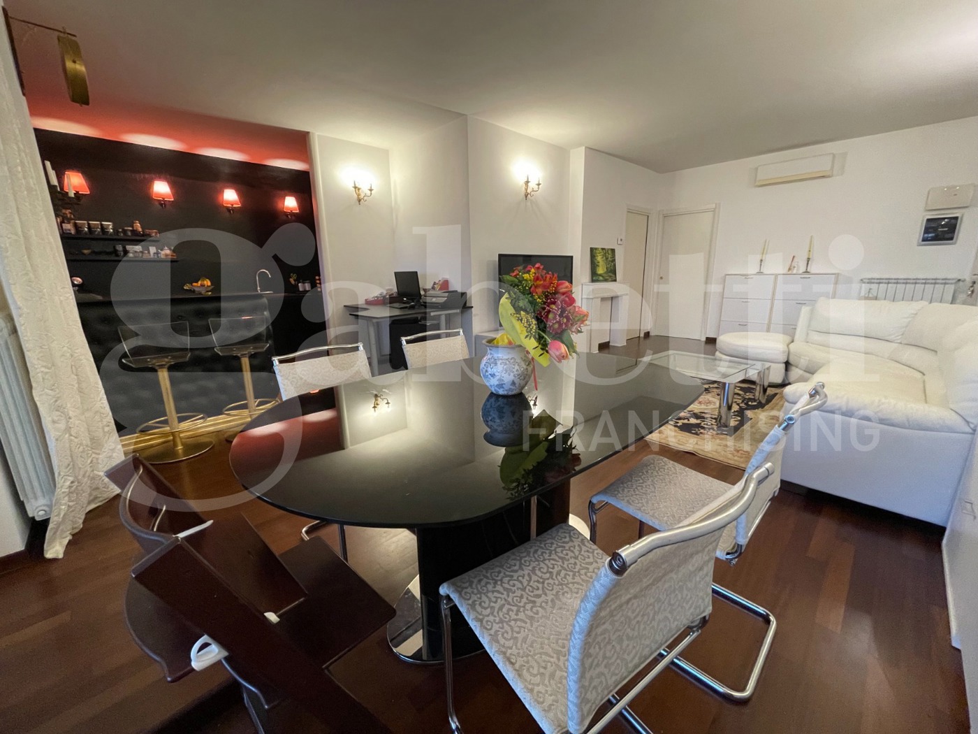 Quadrilocale in vendita a Bari