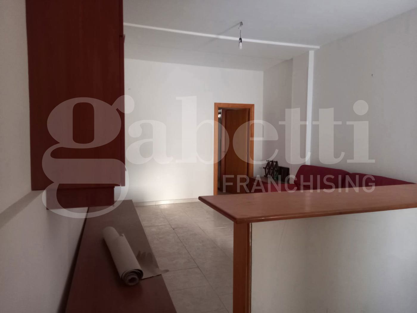 Bilocale con box a Bari