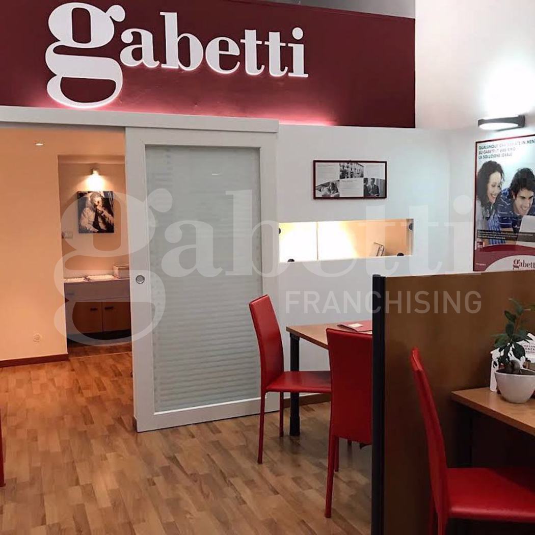 Magazzino in vendita a Bari