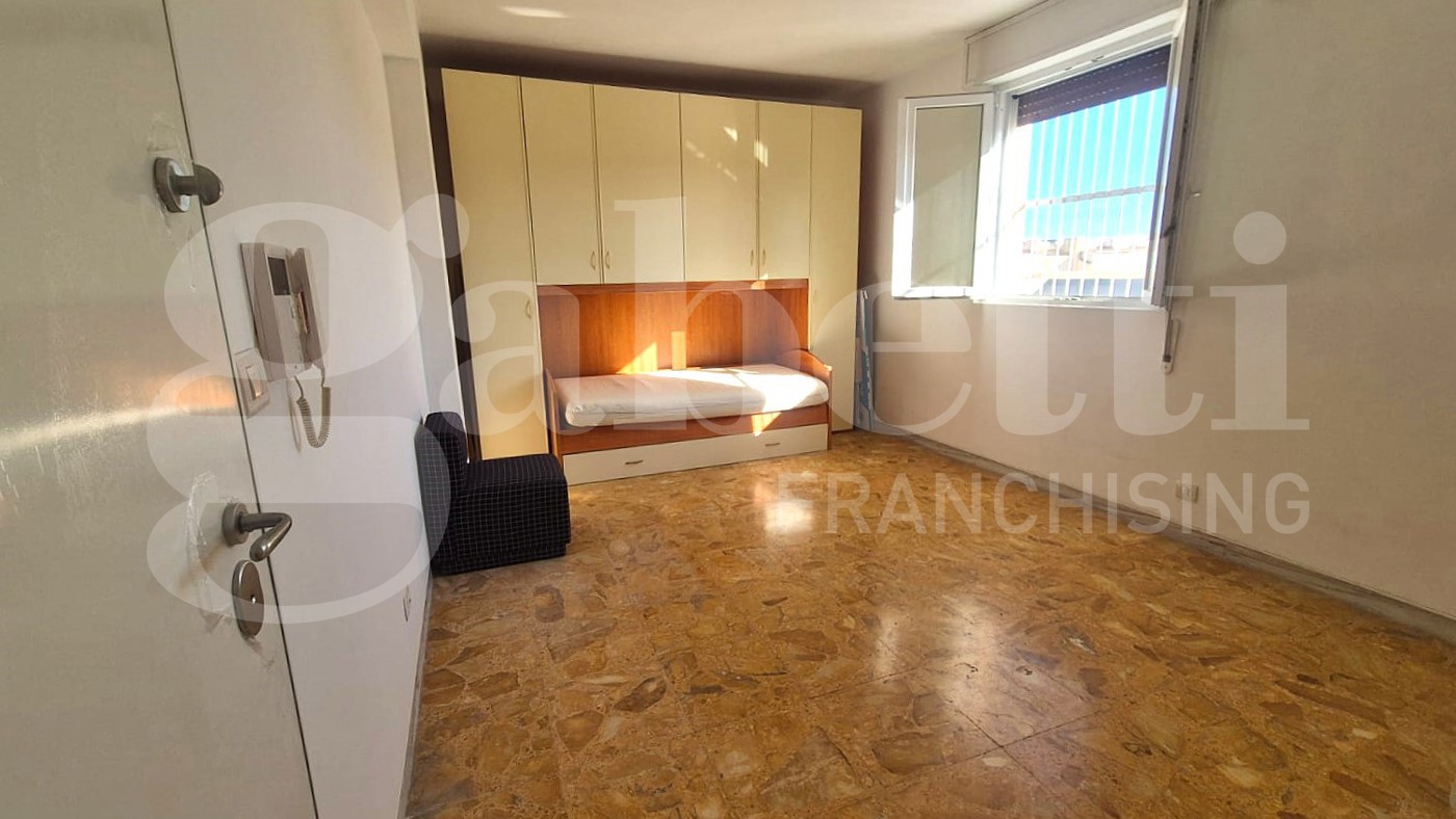 Monolocale ristrutturato a Bari