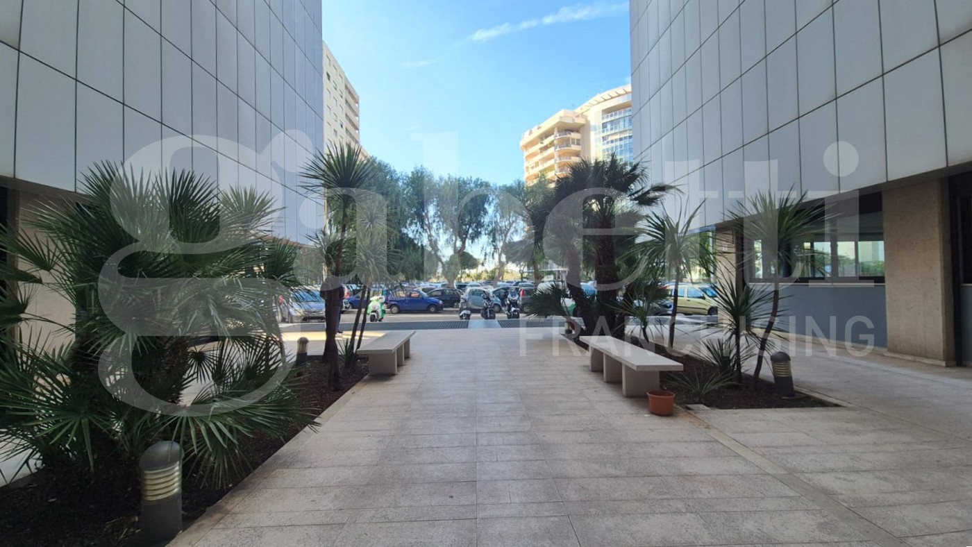 Ufficio in vendita a Bari