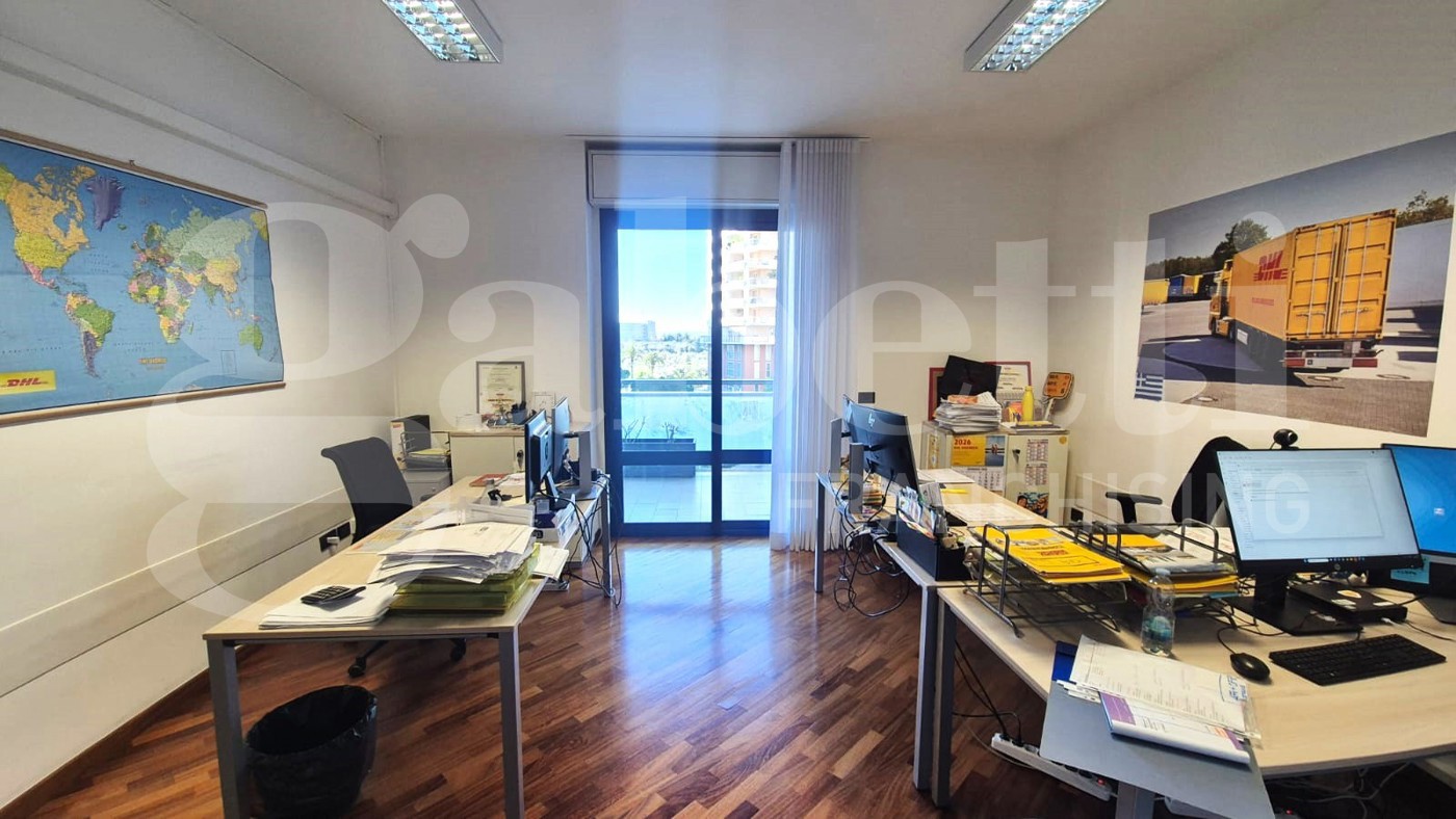 Ufficio in vendita a Bari