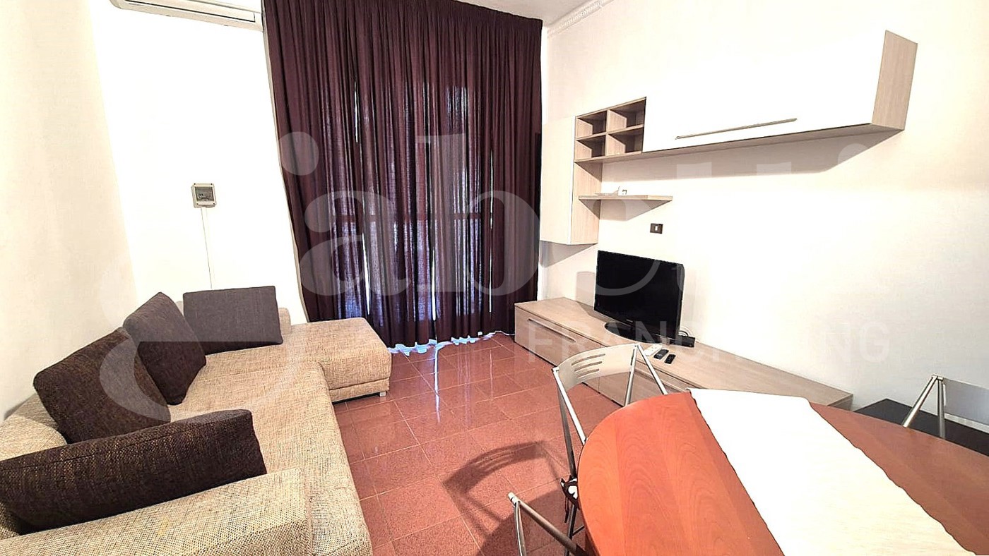 Quadrilocale arredato in affitto a Bari