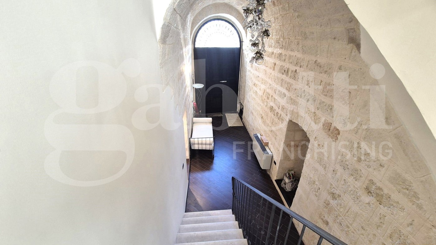 Stabile/Palazzo in vendita a Triggiano