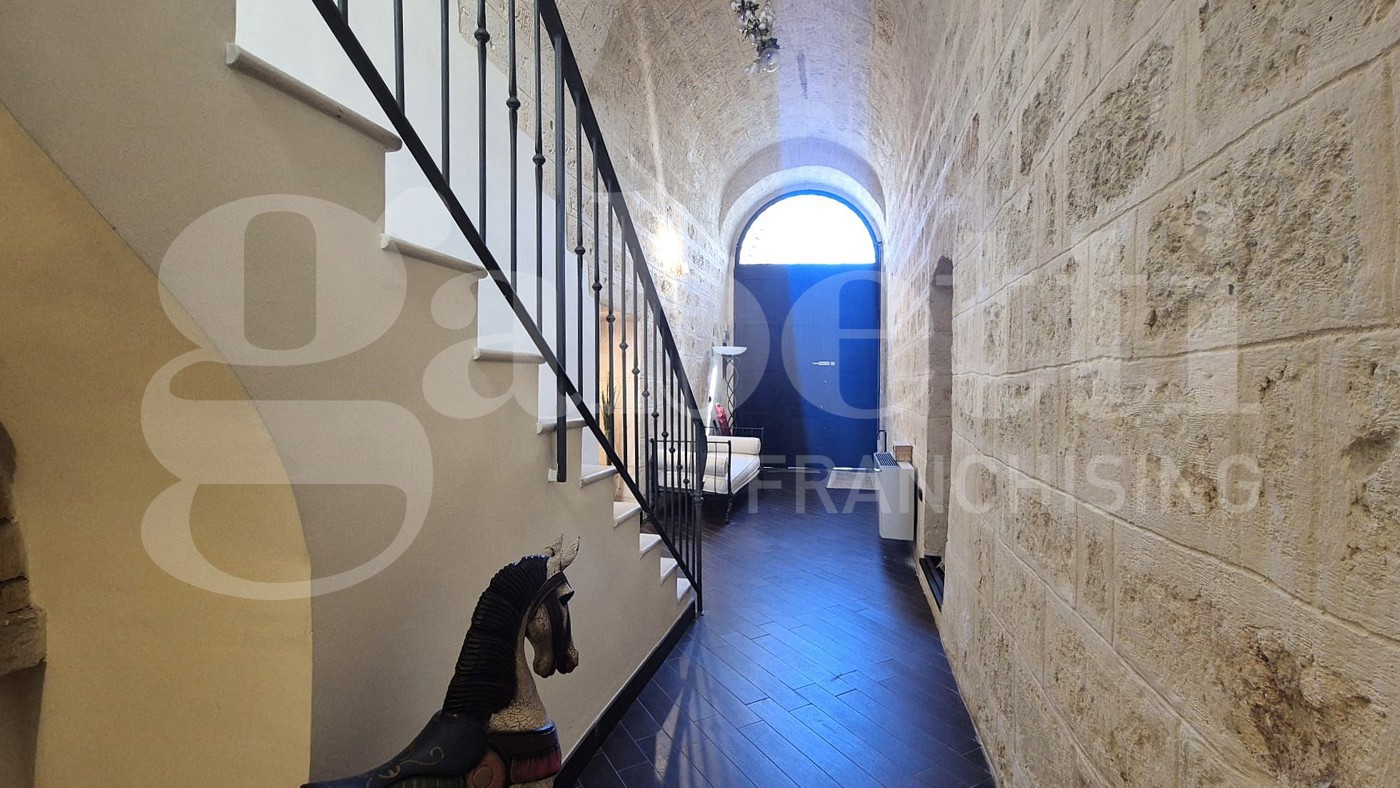 Stabile/Palazzo in vendita a Triggiano