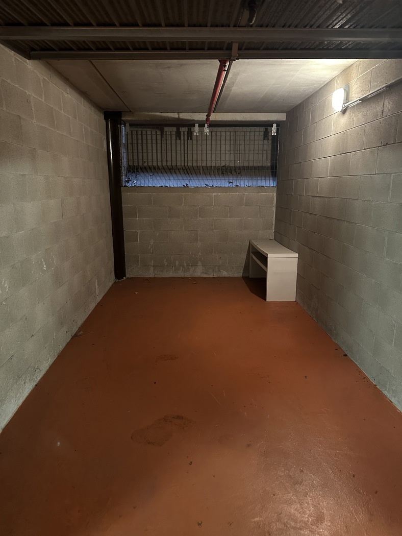 Box/Garage 15mq in vendita a Milano