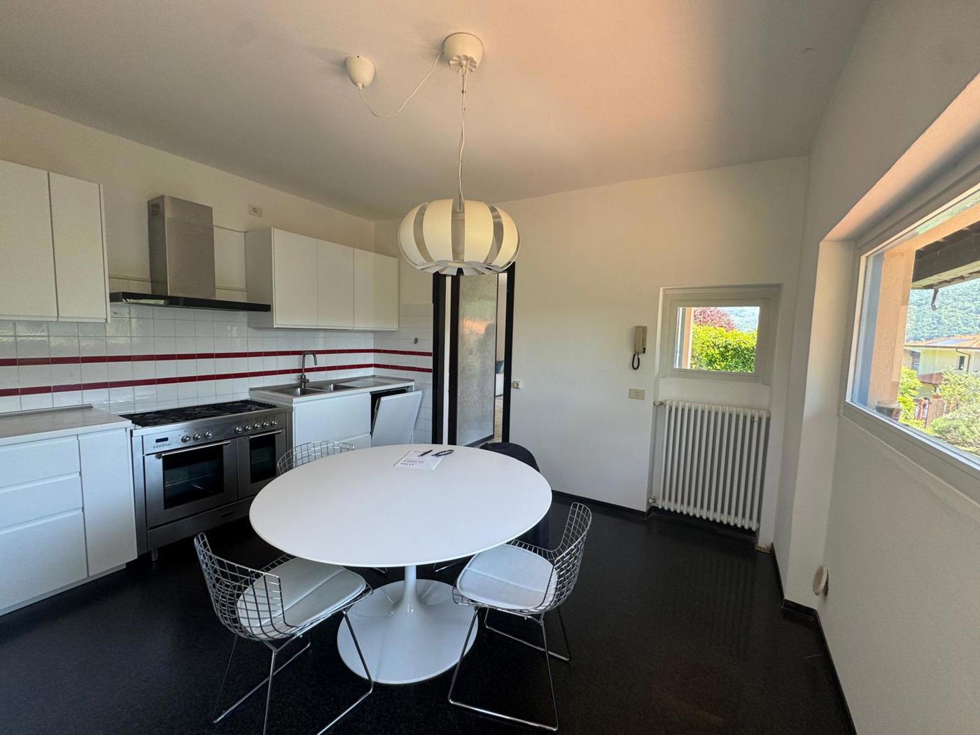 Villa in vendita a Caslino d'Erba