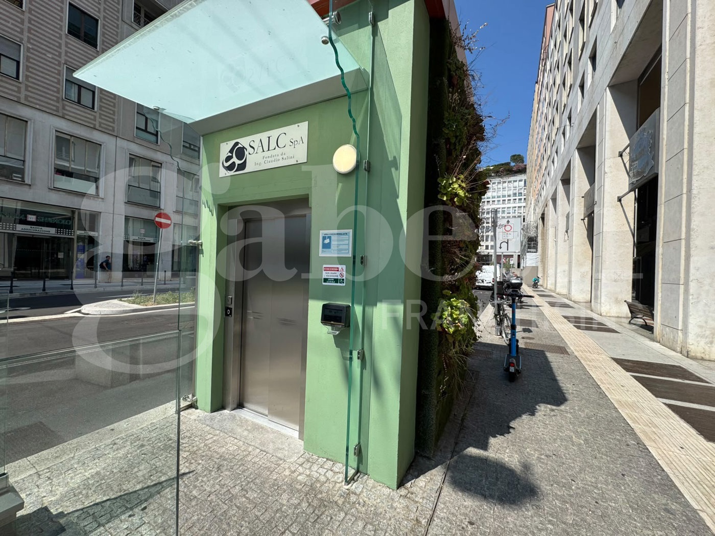 Box/Garage 19mq in affitto a Milano